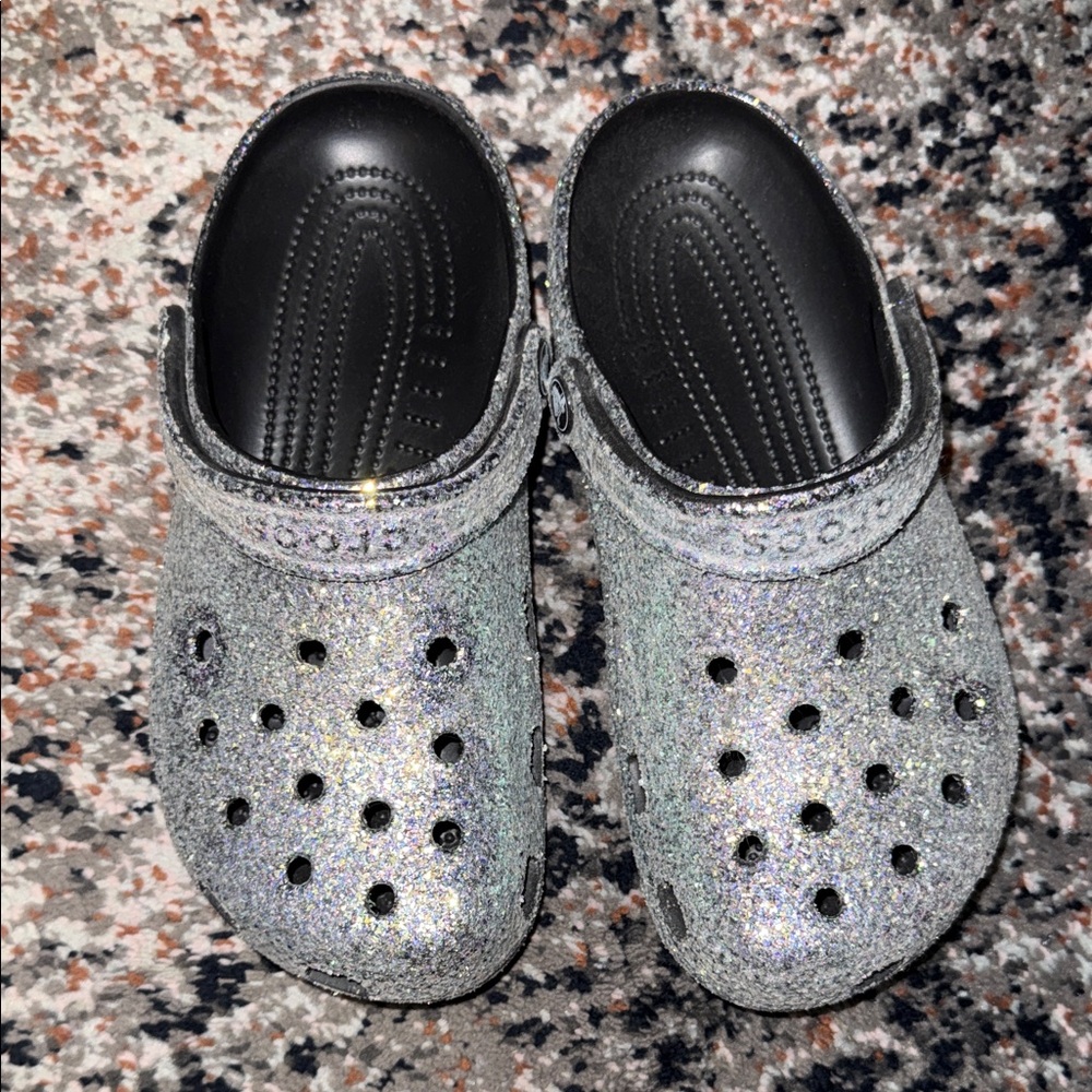 CROCS Women's Sparkling Silver Slippers
